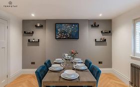 Stylish Home With Free Parking - 10 Mins To Legoland!